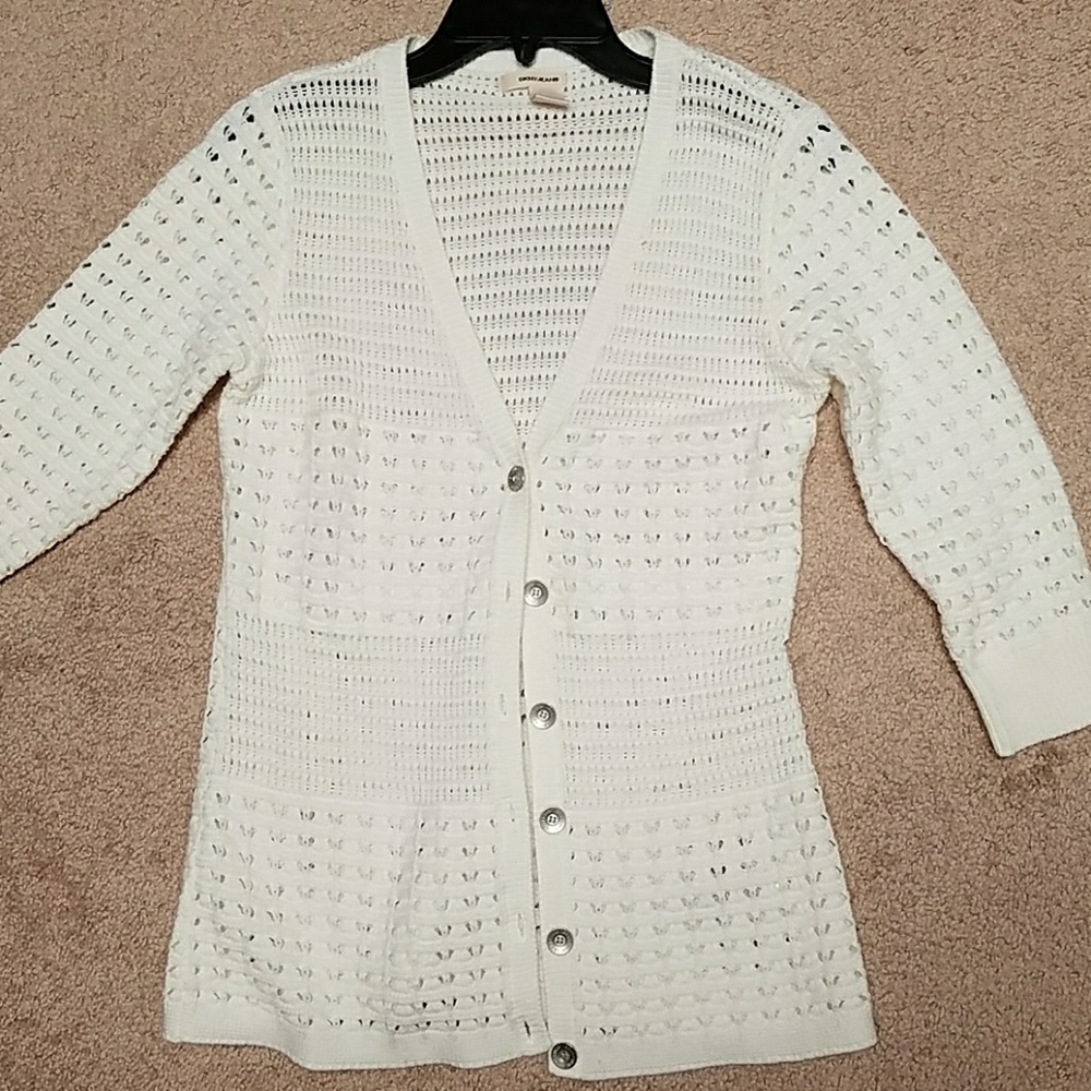 ☇SALE! 🔺 3 for $10!DKNY crocheted cardigan
